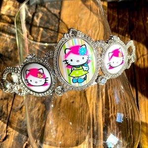 Vintage Tarina Tarantino Hello Kitty rhinestone crystal tiara crown